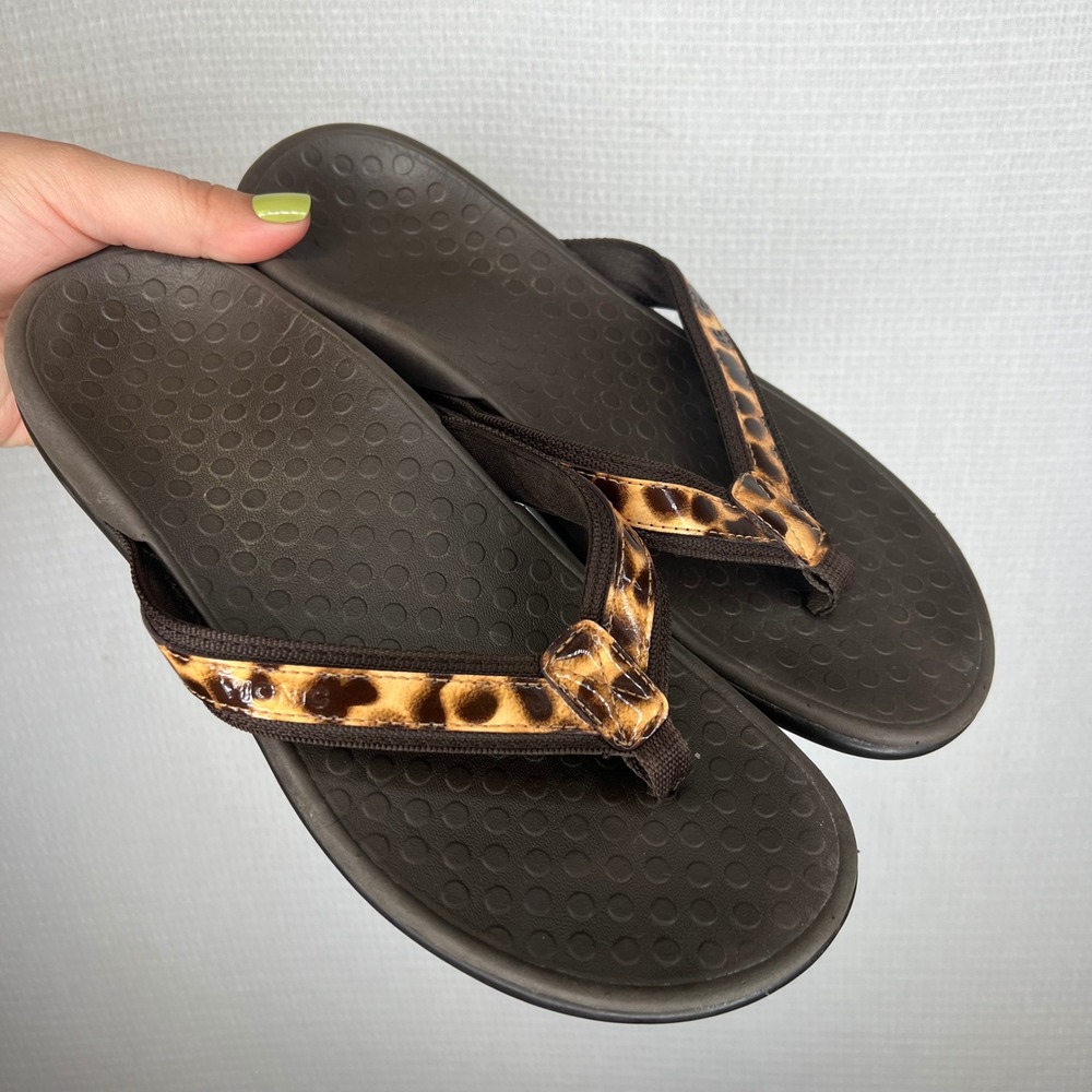 Vionic Tide II Leopard Print Orthotic Flip Flop Sandals Womens 8 Brown